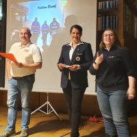 Sven Volk (1. Vorsitzender), Christiane Hirt (Bereitschaftsleitung), Meike Römisch (HvO Fahrerin)